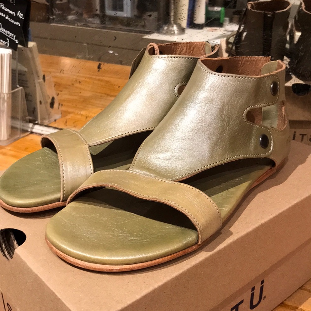 Bedstu Soto sandal